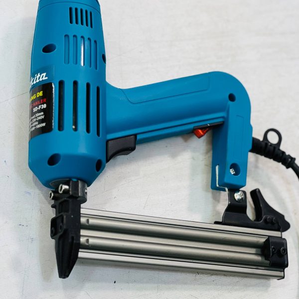 میخکوب برقی 1800 وات ماکیتا SD-F30