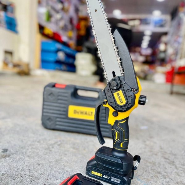 اره شارژی دیوالت مدل DEWALT-48V تیغه 25 سانت با باتری ۴۸ ولت